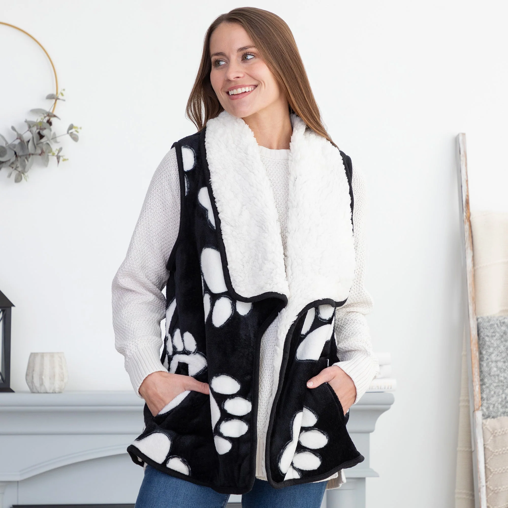 Paw Print Plush Sherpa Fleece-Lined Vest - Image 16