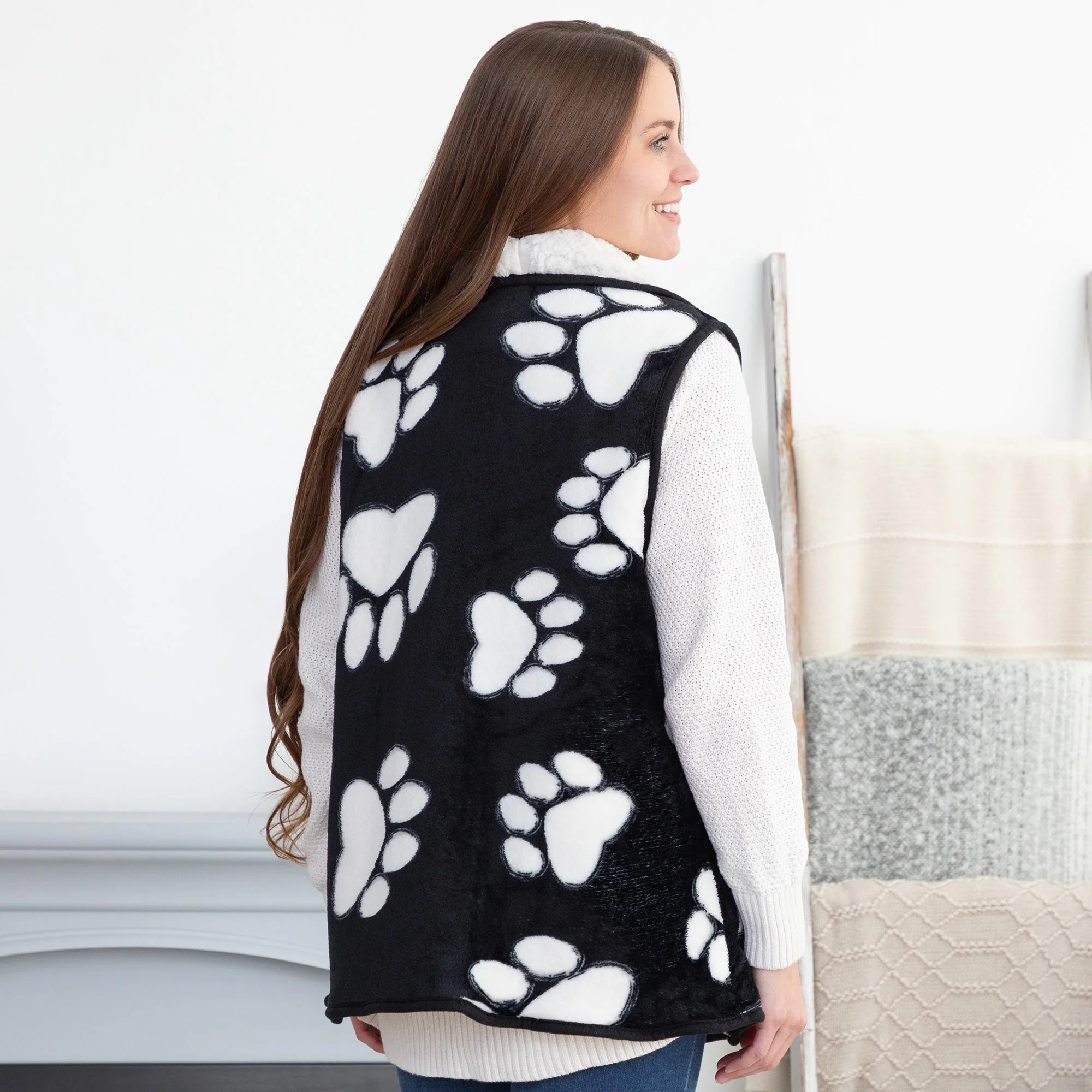 Paw Print Plush Sherpa Fleece-Lined Vest - Image 6