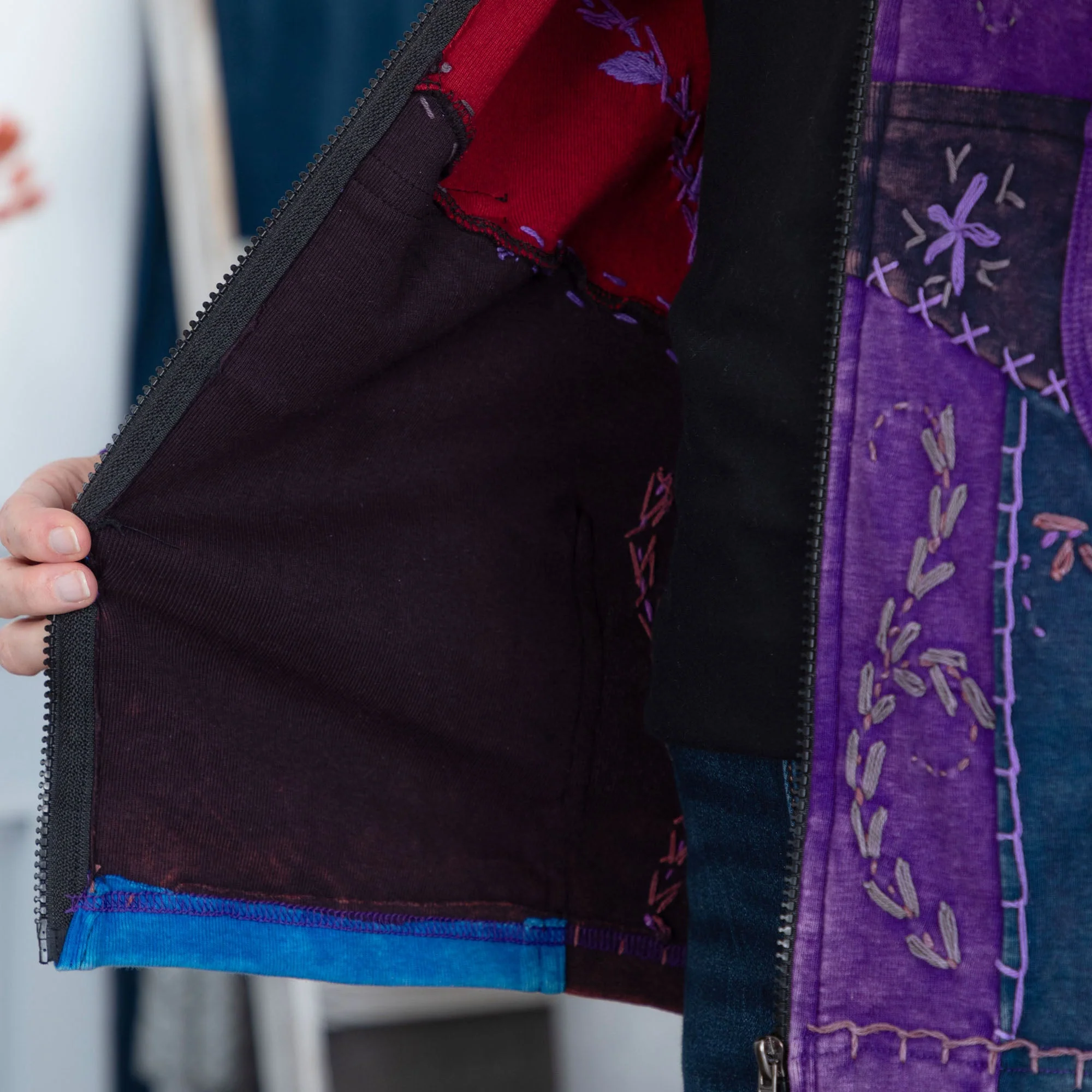 Patchwork Stitched Vine Hooded Jacket with Pockets - Image 4