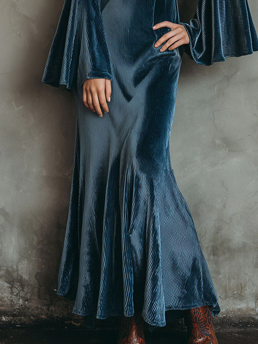 Bohemian Pleated Texture Velvet Flare-Sleeve Maxi Dress - Image 3