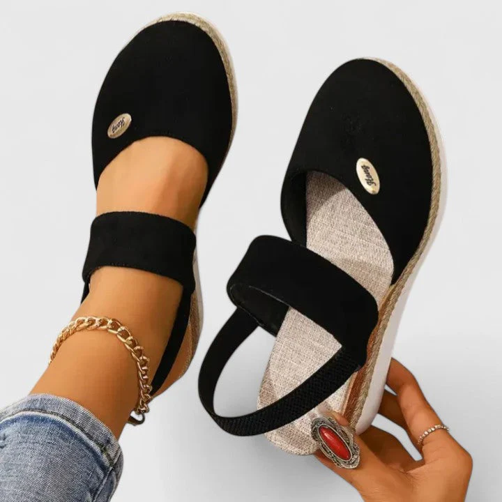 Cassaria | Sophisticated Sandals - Image 4