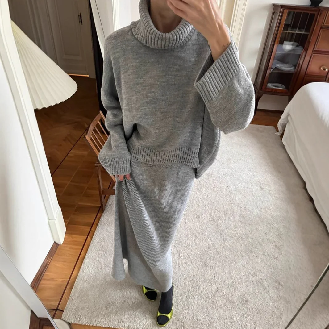 Casual Solid Color Turtleneck Sweater Skirt Suit - Image 4