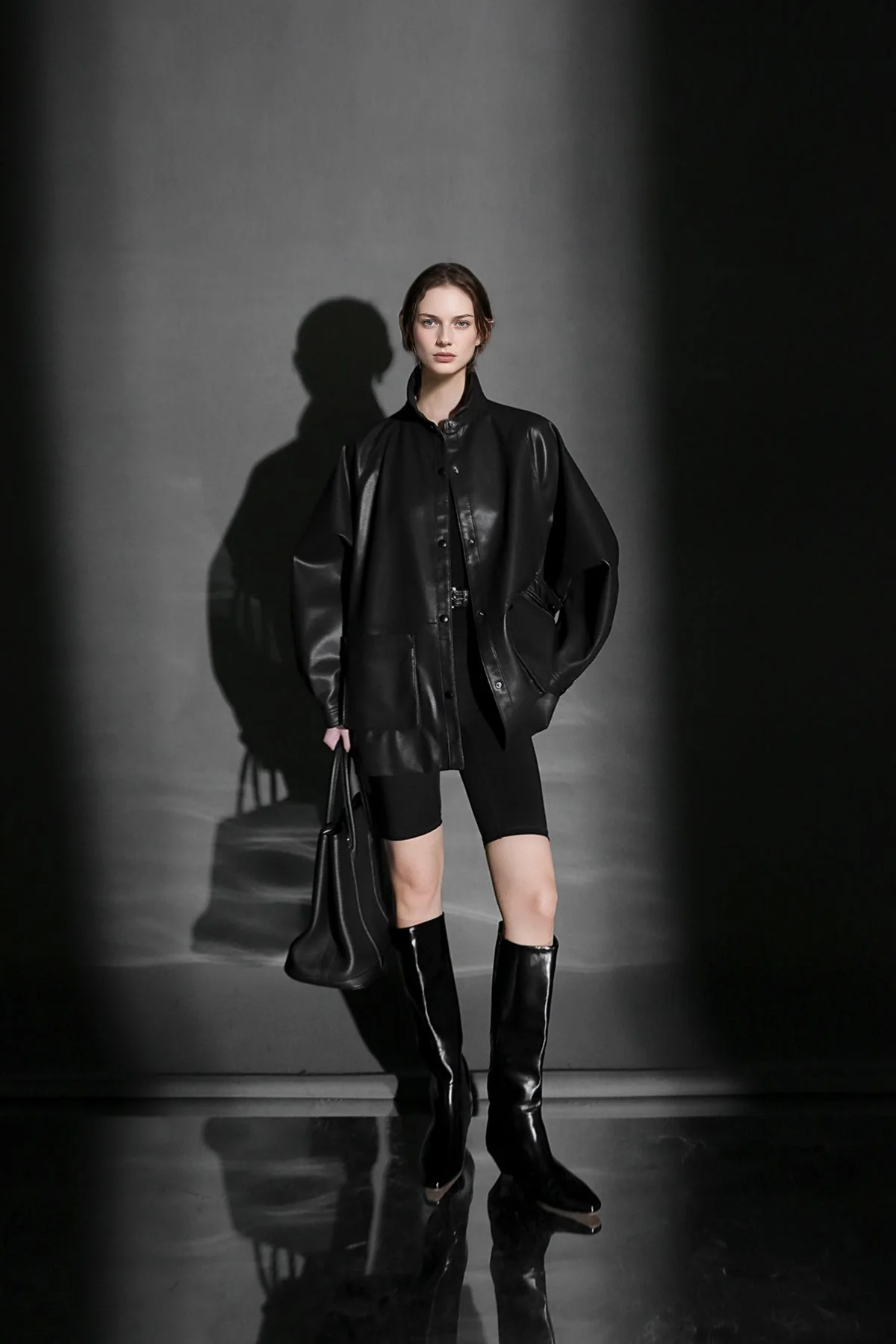 Chic Oversized Leather Jacket for Women – Premium Lambskin Commuter Coat with Large Pockets, Autumn Fashion - Image 7
