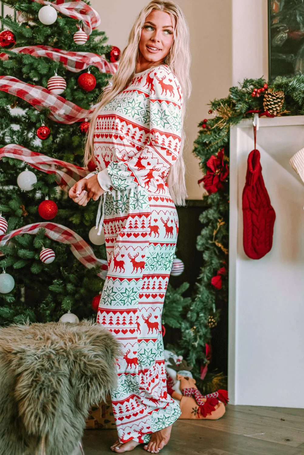 Christmas Element Round Neck Top and Pants Lounge Set - Image 3