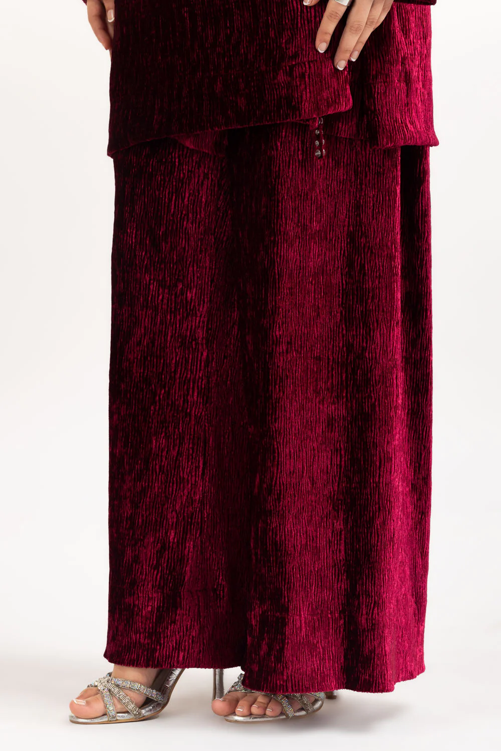 Women's Velvet Long-Sleeved Loose Pajama Set - Image 6