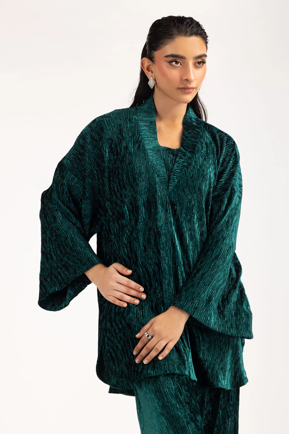 Women's Velvet Long-Sleeved Loose Pajama Set - Image 4