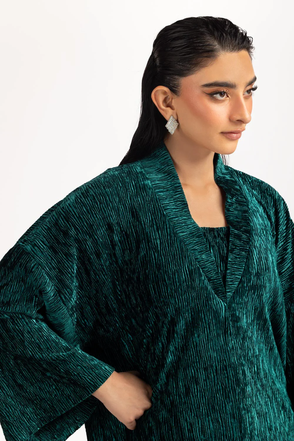 Women's Velvet Long-Sleeved Loose Pajama Set - Image 6