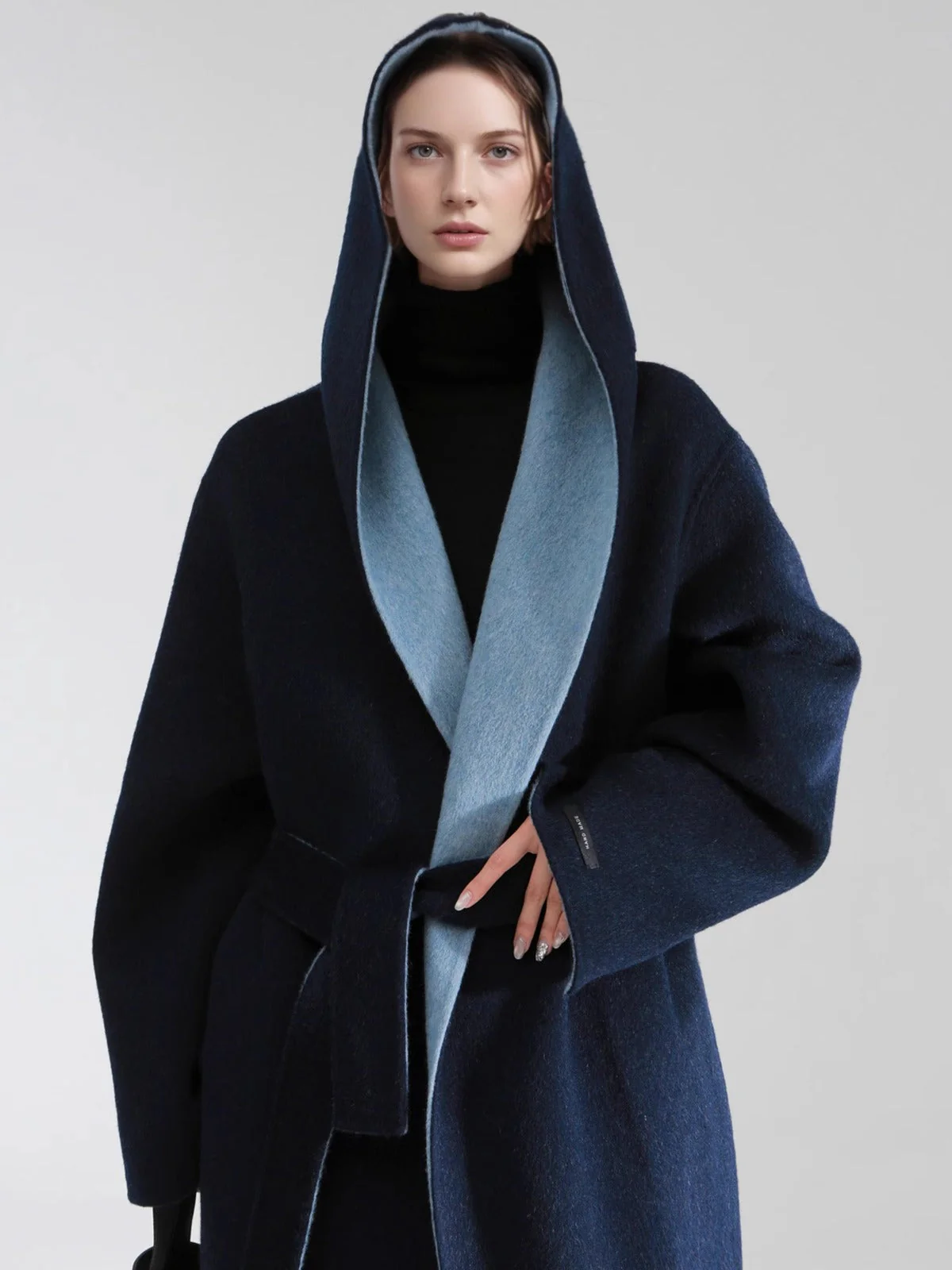 Elegant Double-Faced Tencel Wool Cape Coat for Women – Luxury Hooded Two-Tone Winter Outerwear - Image 5