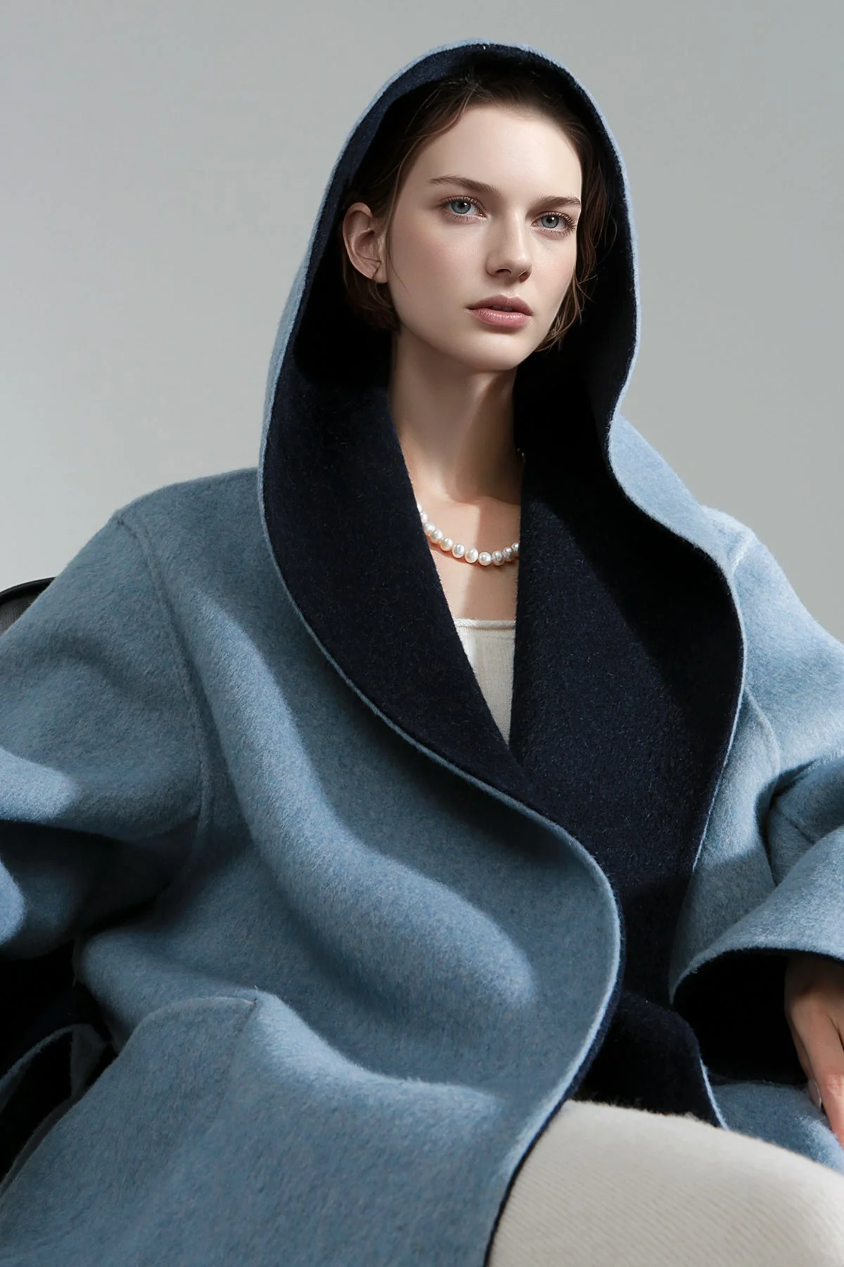 Elegant Double-Faced Tencel Wool Cape Coat for Women – Luxury Hooded Two-Tone Winter Outerwear - Image 7