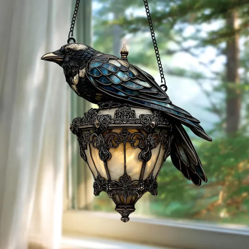 š¦āā¬Dark Elegance: Hand-Painted Gothic Crow Lamp Ornament