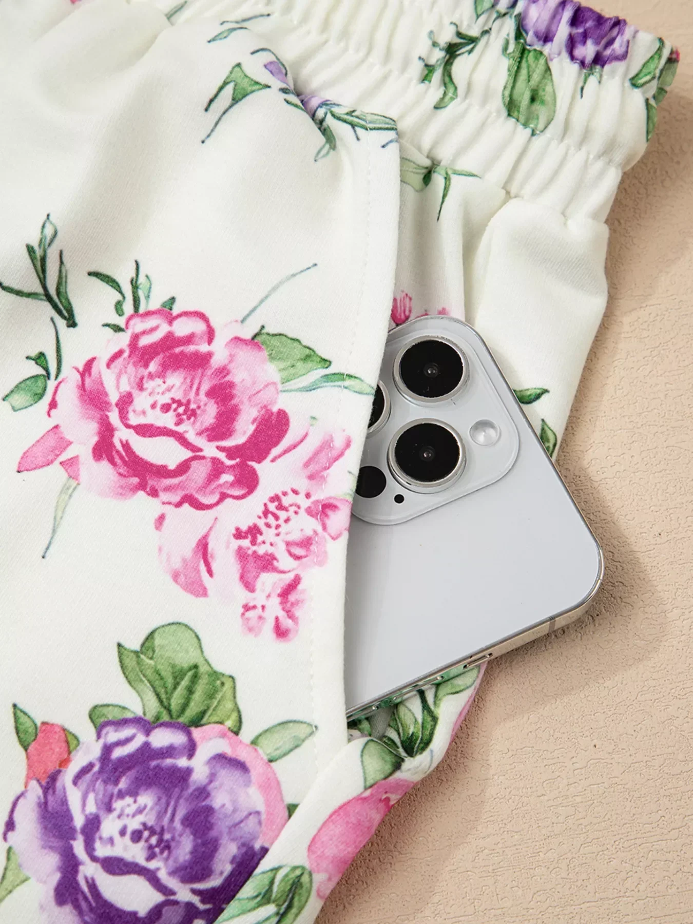 Floral Print Round Neck Top and Drawstring Pants Lounge Set - Image 7