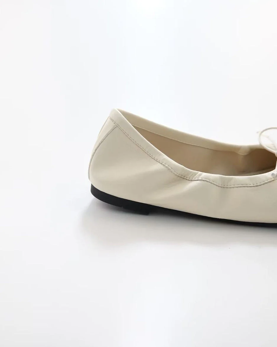 Foldable Color Block Tabi Flats - Image 7