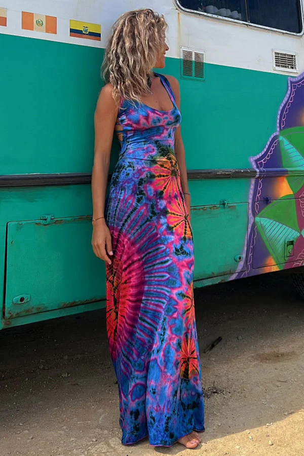 La Bamba Tie-dye Print Back Lace-up Stretch Maxi Dress - Image 4