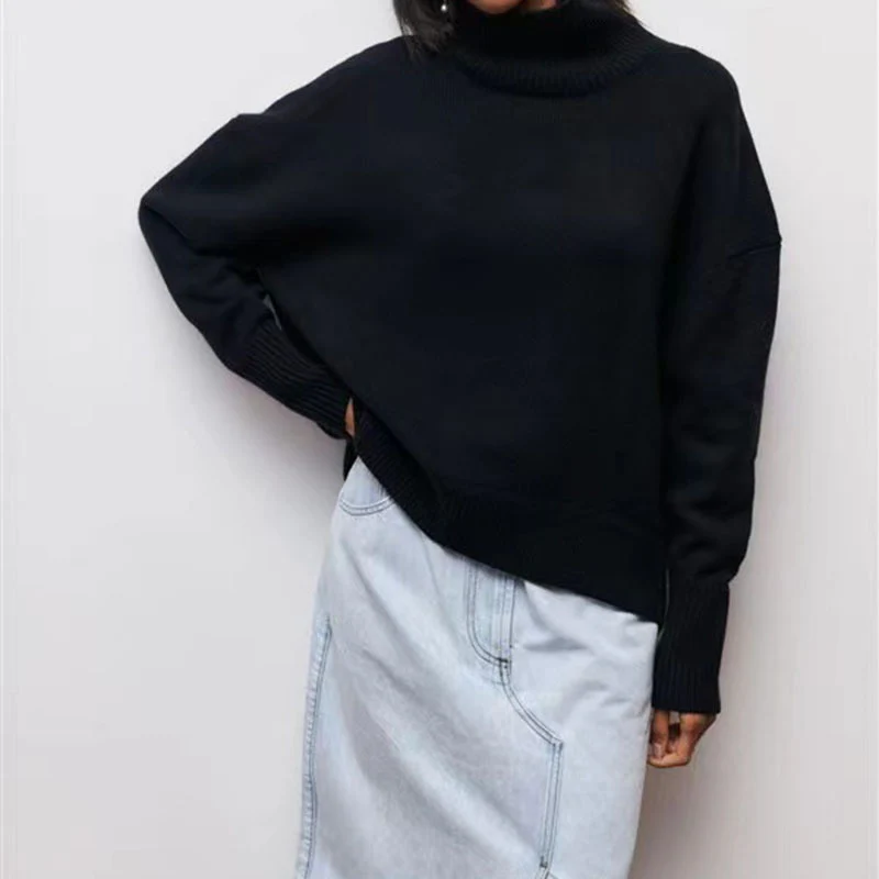 Long-sleeved Pullover Solid Color Sweater - Image 5