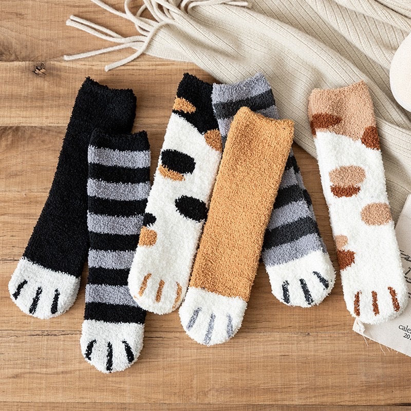Lovely Cat Paw Inspired Fuzzy Plush Socks - Image 2