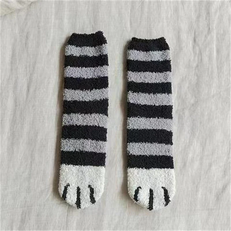 Lovely Cat Paw Inspired Fuzzy Plush Socks - Image 3