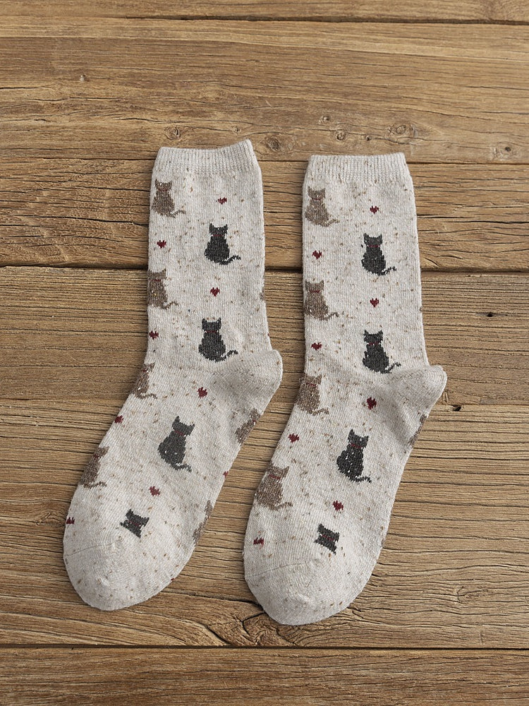 Lovely Cats & Heart Pattern Comfy Knit Socks - Image 5