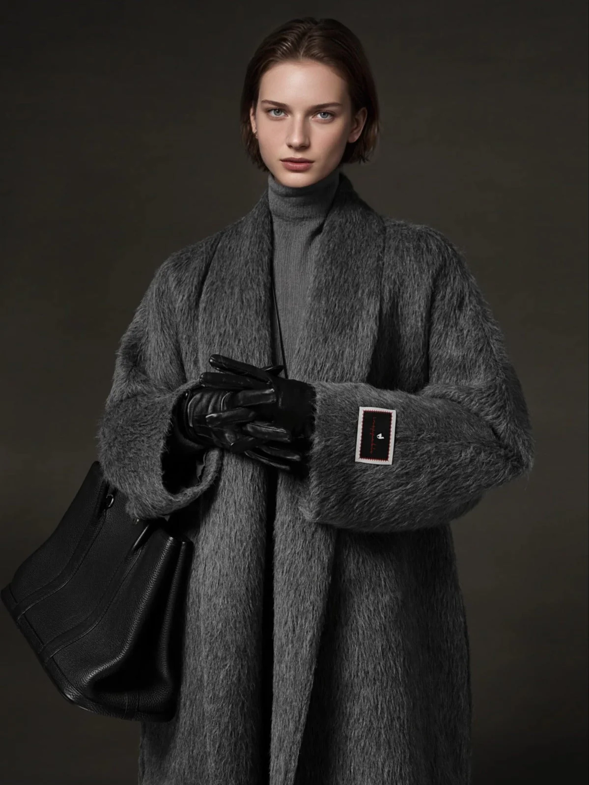 Luxury Suri Alpaca Wool Coat for Women – Double-Faced Winter Fur-Trim Overcoat with Chic Lapel Collar - Image 5
