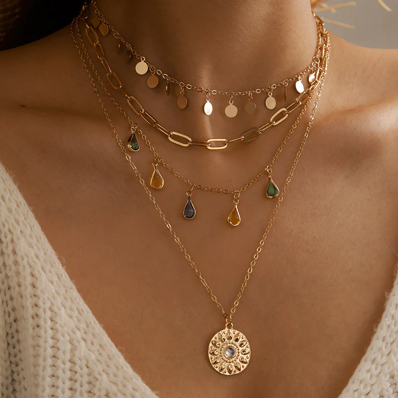Multilayer Sequins Colored Crystal Pendant Necklace - Image 5