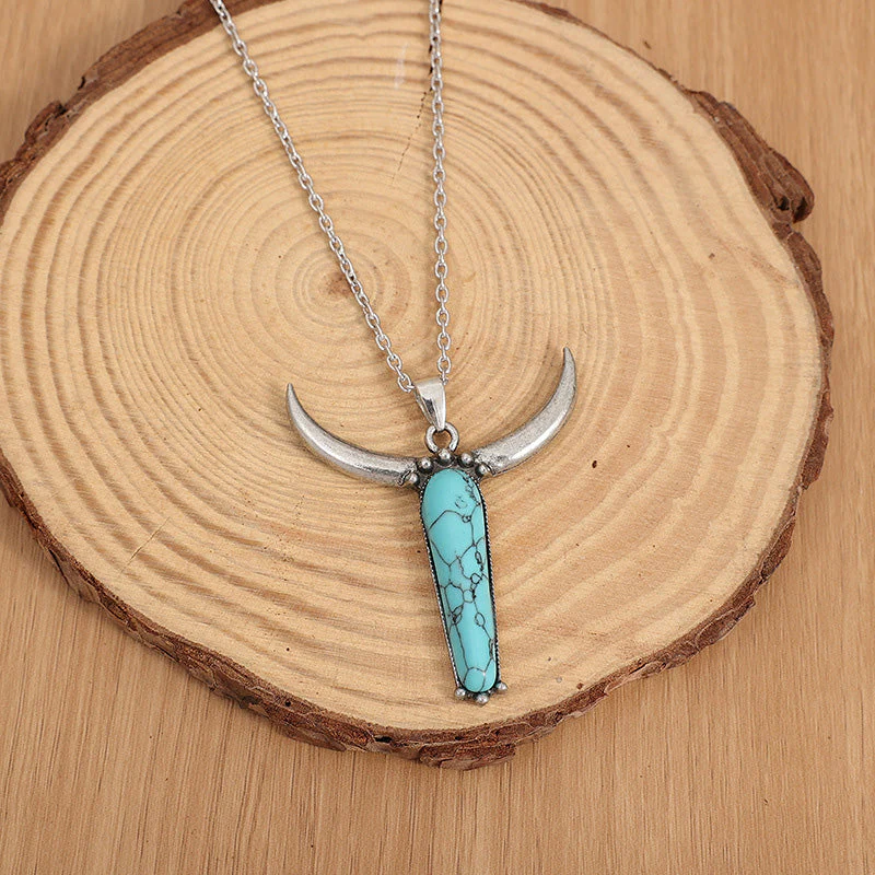 Turquoise Bull Head Necklace - Image 3