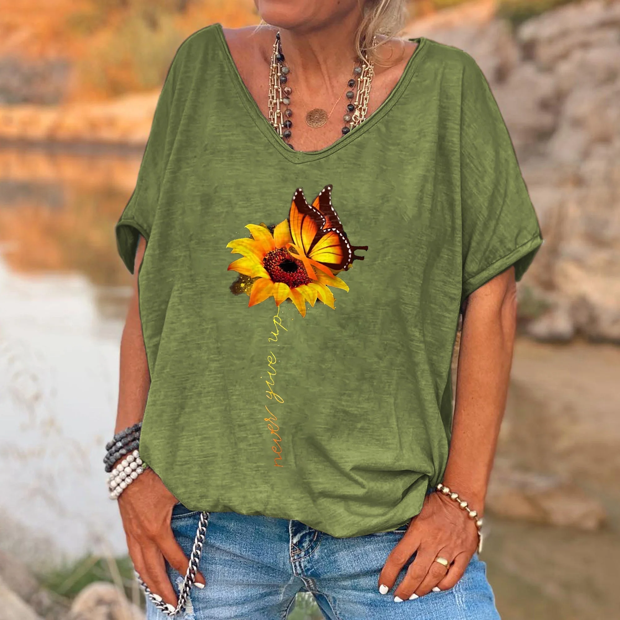 Never Give Up Printed Sunflower Women's T-shirt - Image 4