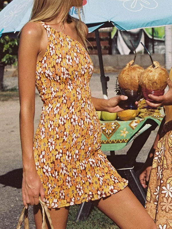 One shoulder pleated dress