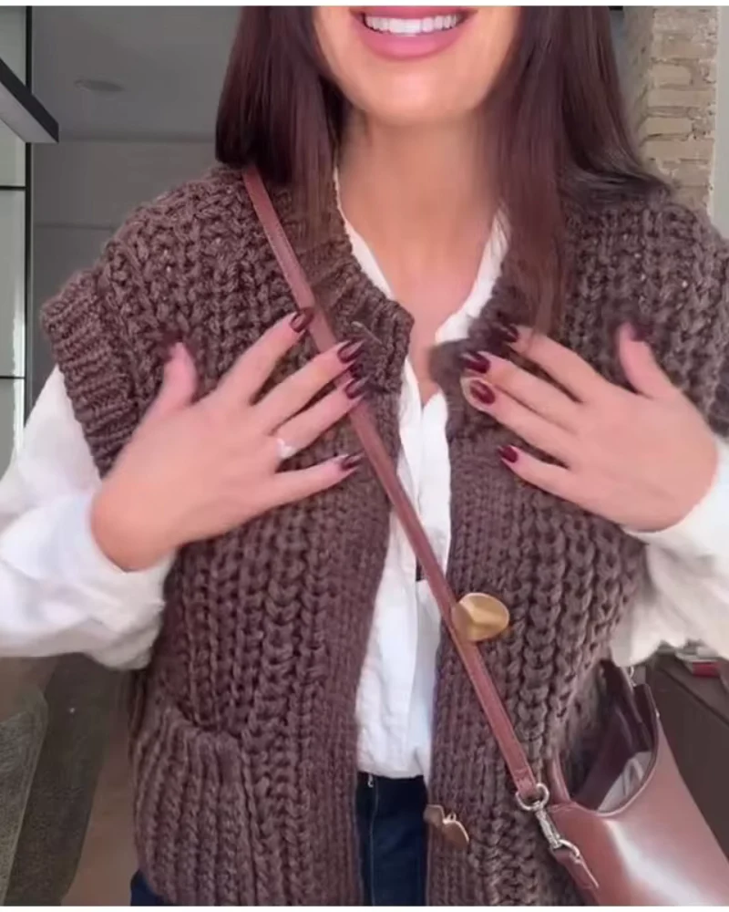 OROZ - Casual Knit Waistcoat - Image 4