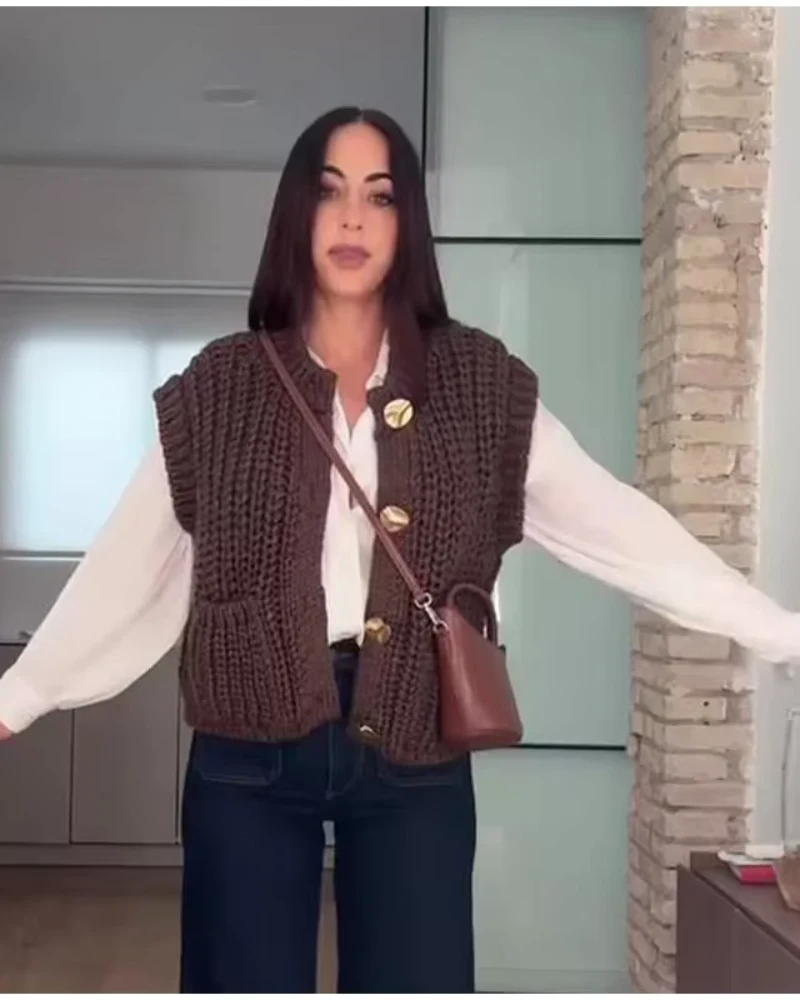 OROZ - Casual Knit Waistcoat - Image 5