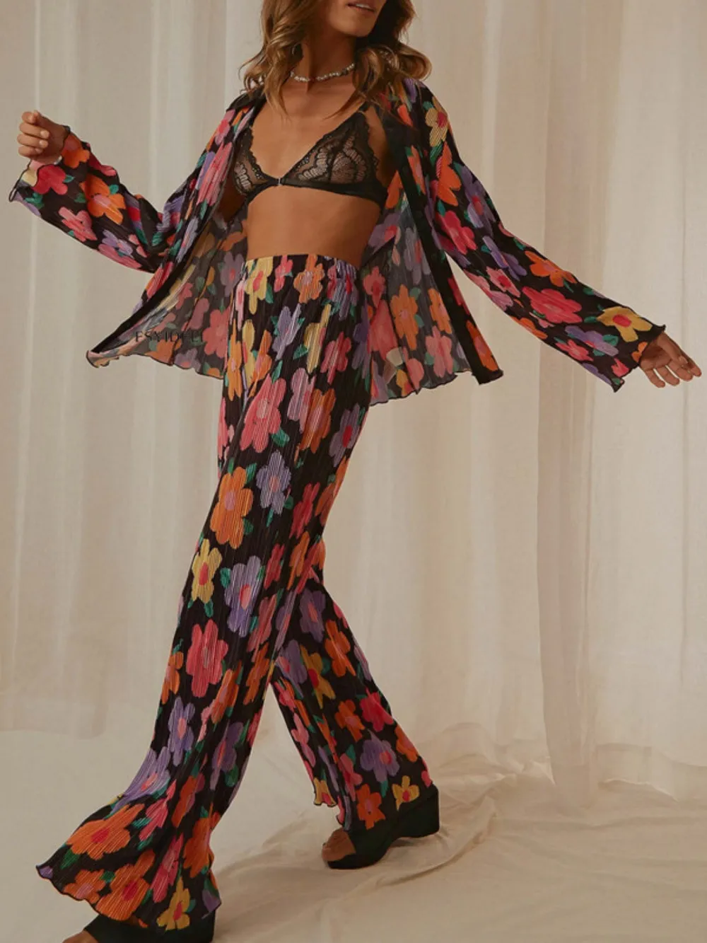 Printed Collared Neck Long Sleeve Top and Pants Lounge Set - Image 2