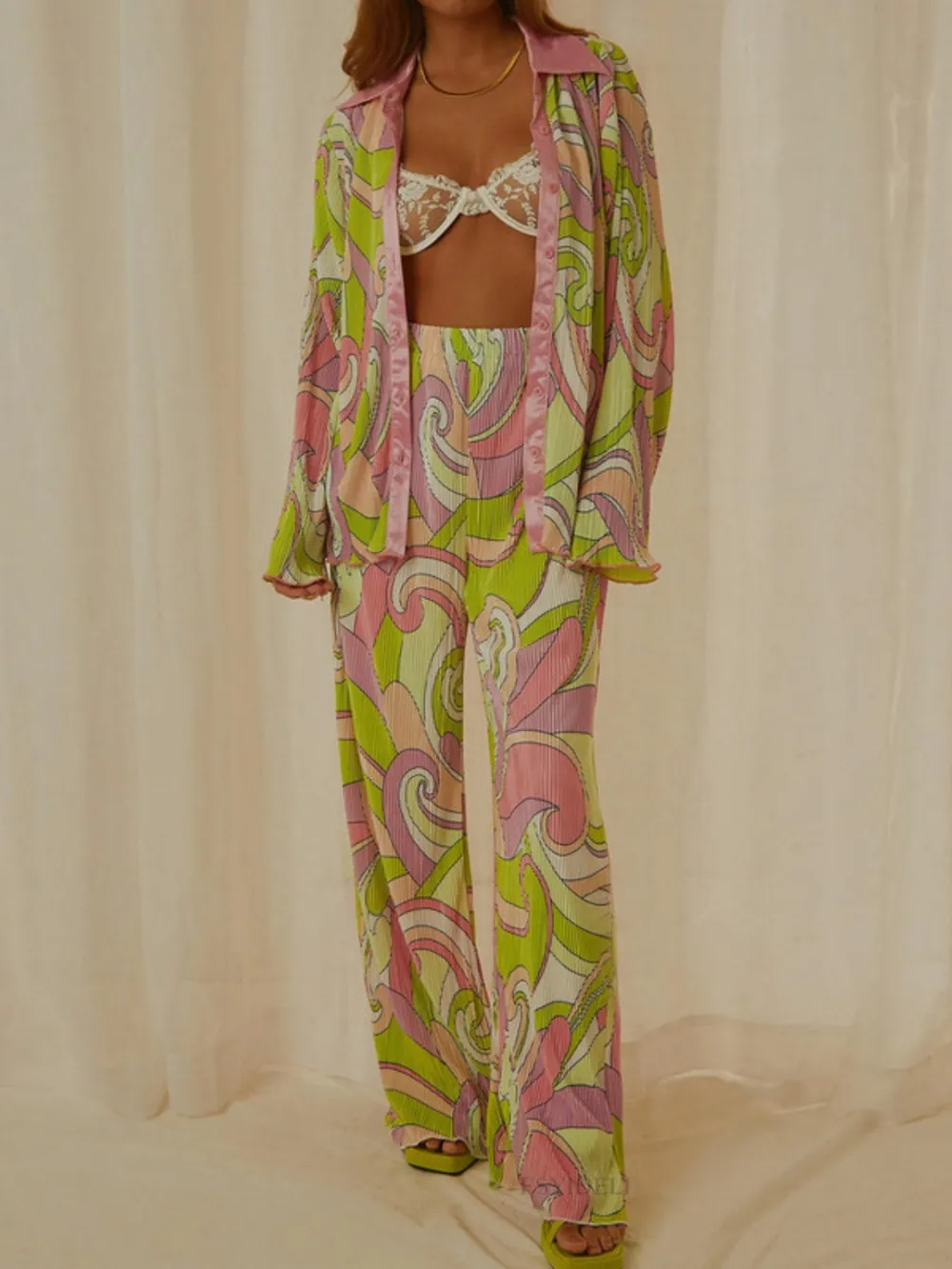 Printed Collared Neck Long Sleeve Top and Pants Lounge Set - Image 4