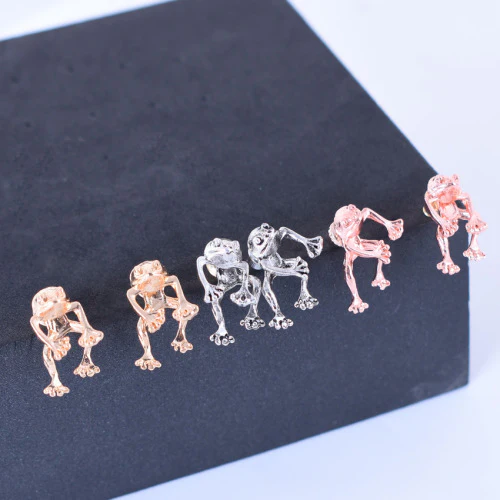 Retro Funny Frog Women Earrings - Image 5