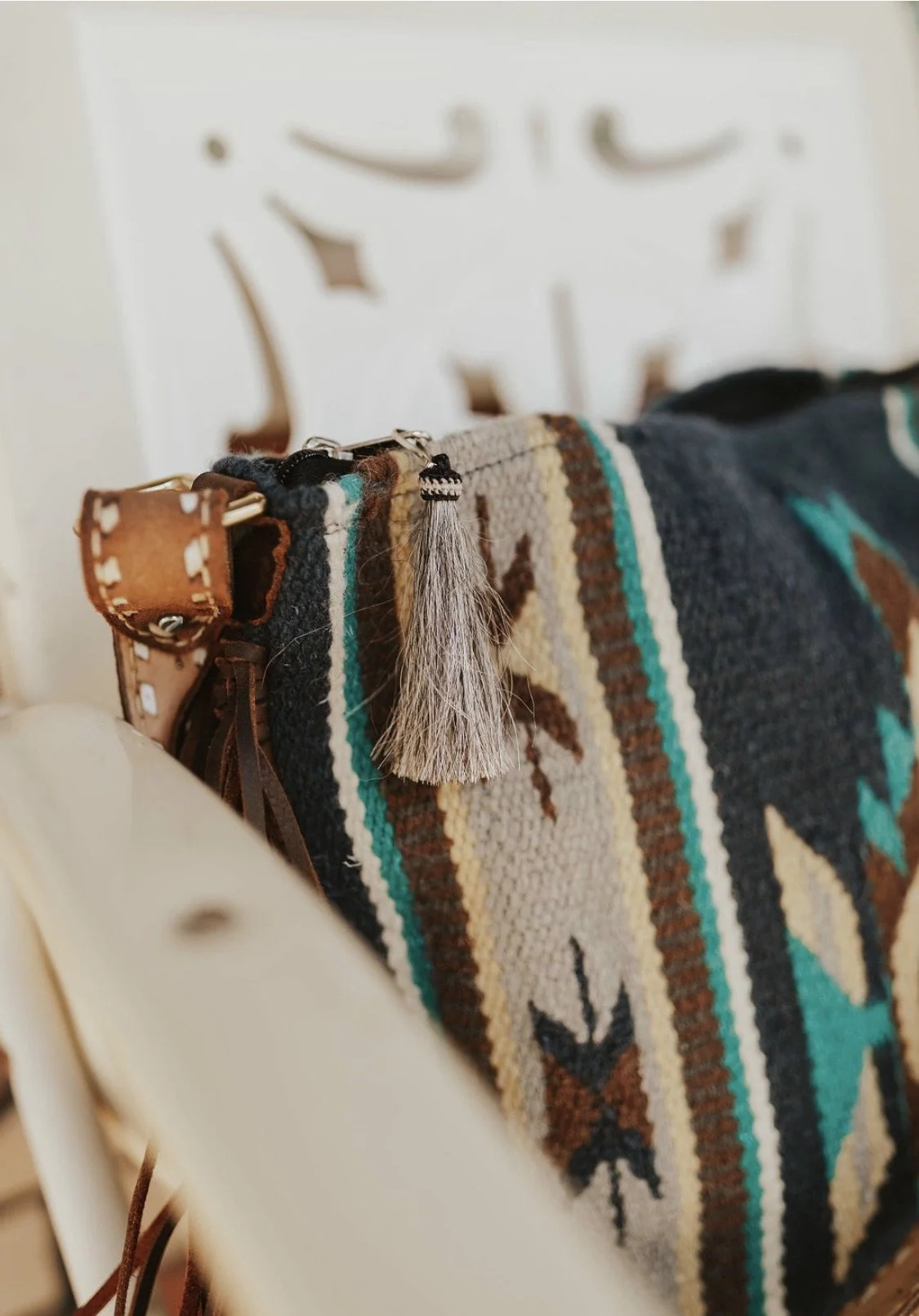Saddleblanket handmade tassel tote bag - Image 5