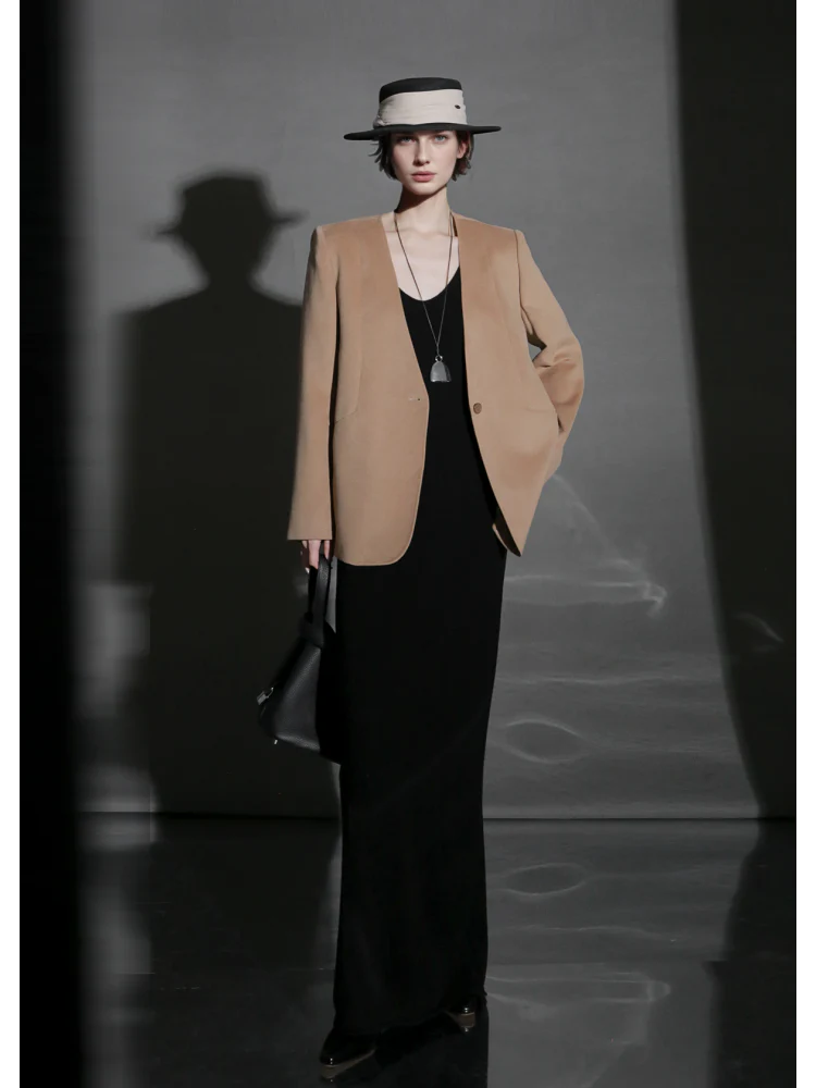 Soft Cashmere Blend Blazer for Women – V-Neck Structured Shoulder Suit Jacket, Elegant Office Wear for Fall - Image 2