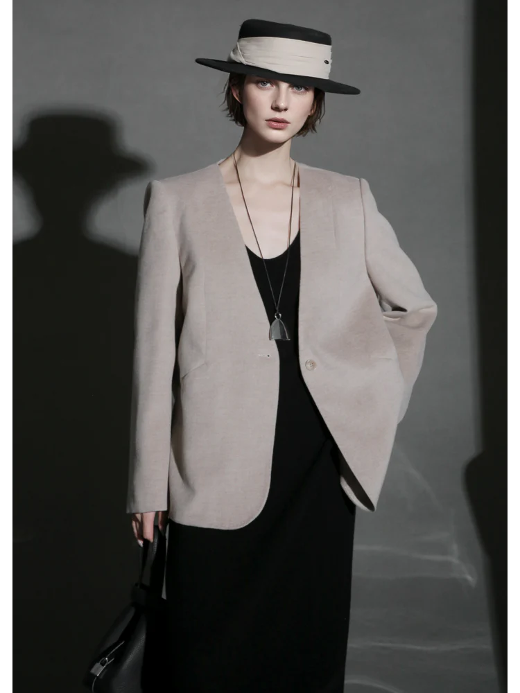 Soft Cashmere Blend Blazer for Women – V-Neck Structured Shoulder Suit Jacket, Elegant Office Wear for Fall - Image 4