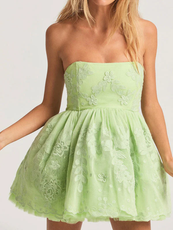 Sweatheart neck mini dress - Image 4