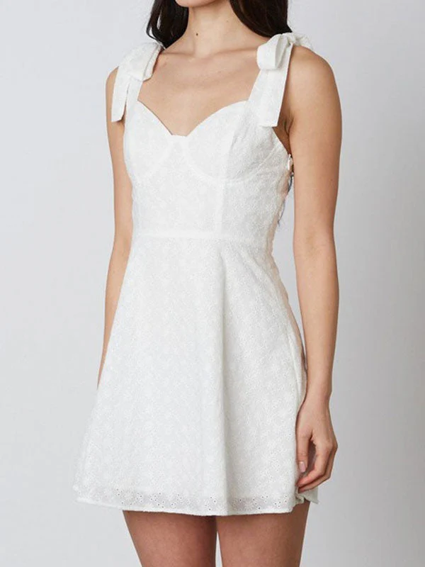 Tie up lace dress