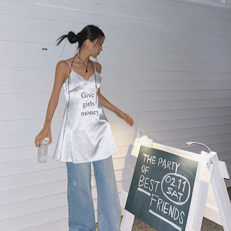 V neck satin dress - Image 4