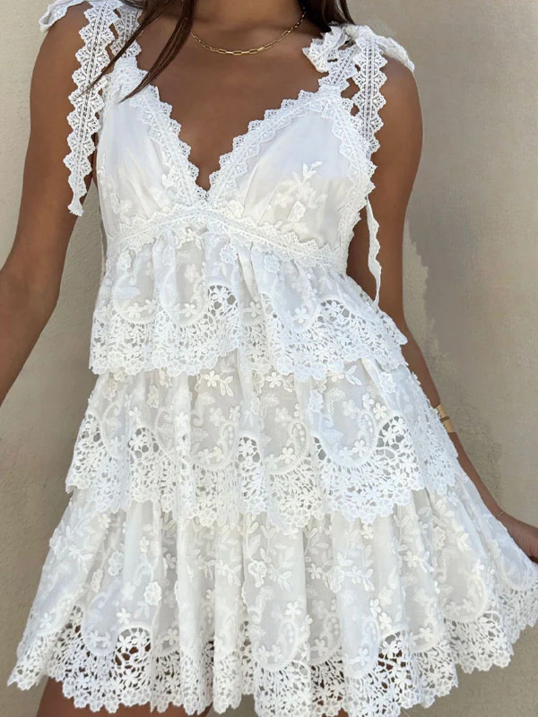 V neck tiered lace mini dress - Image 2