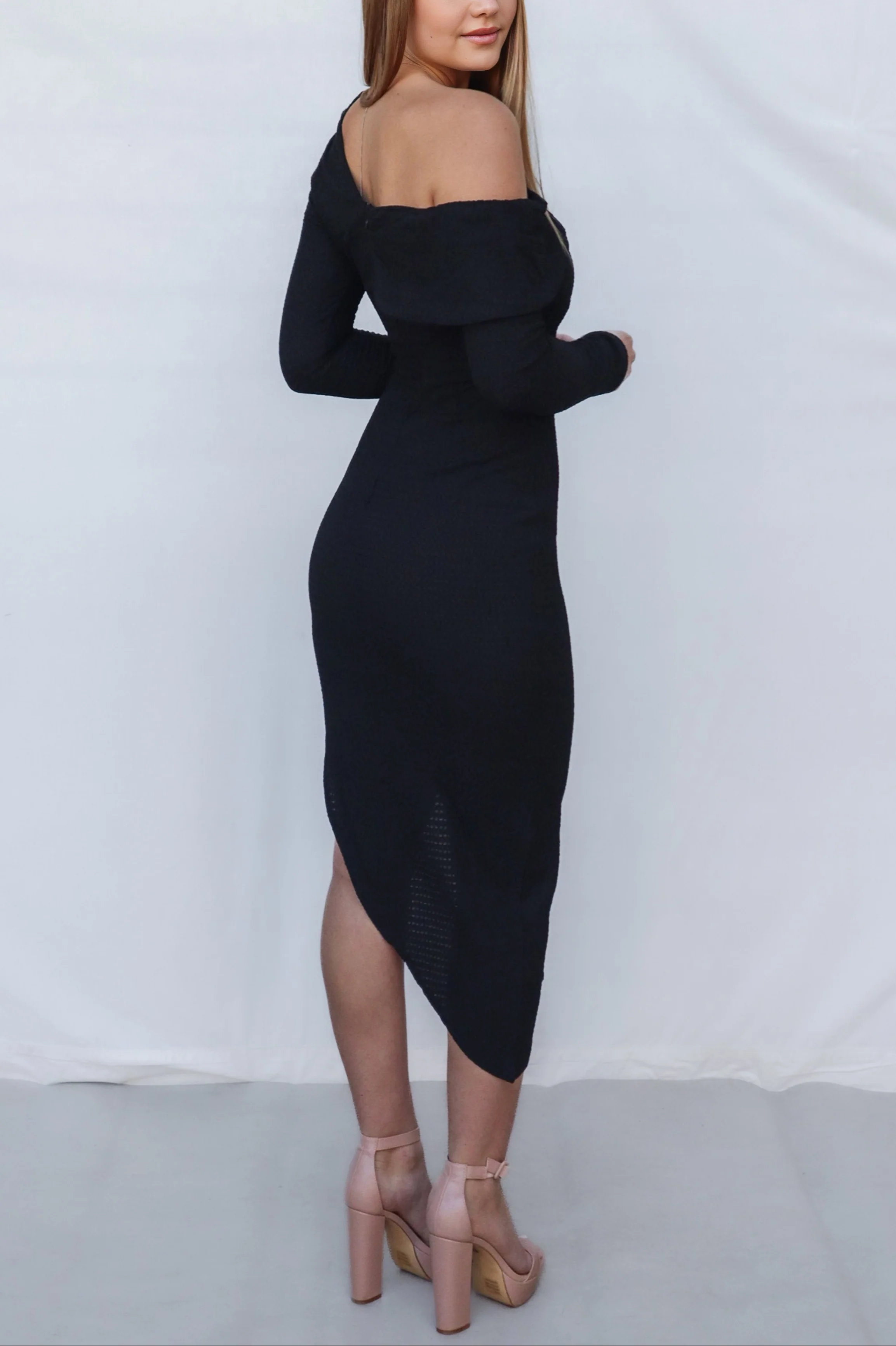 Veda Midi Dress - Black - Image 4