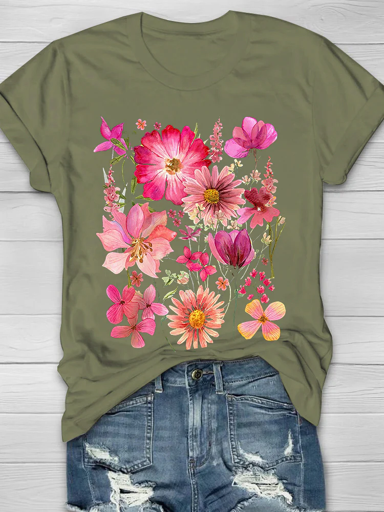 Vintage Flowers Print Women's T-shirt - Image 4