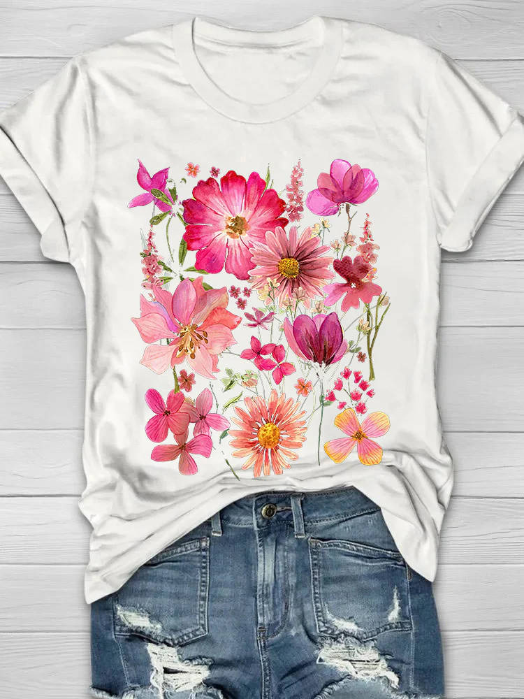 Vintage Flowers Print Women's T-shirt - Image 5