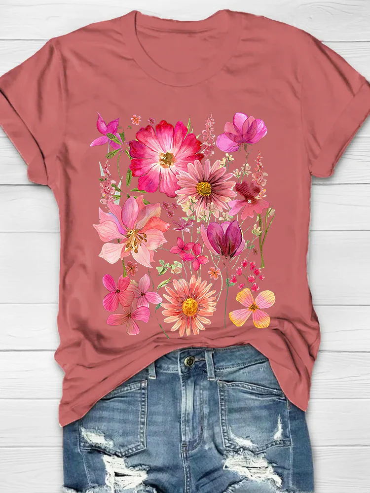 Vintage Flowers Print Women's T-shirt - Image 6