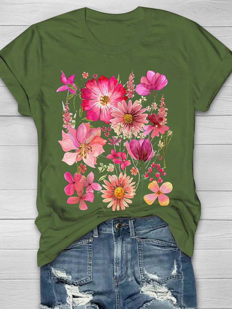 Vintage Flowers Print Women's T-shirt - Image 8