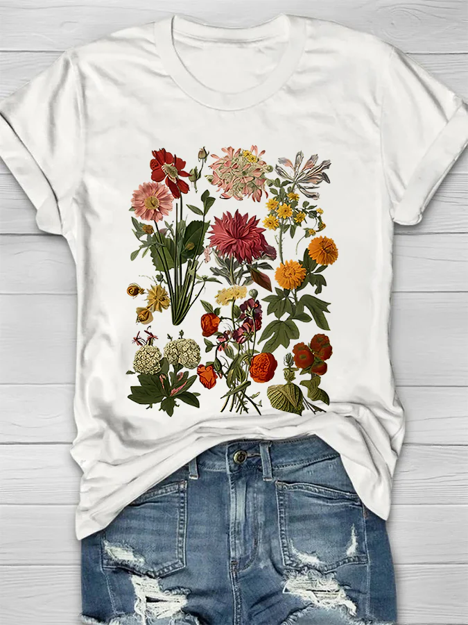 Vintage Garden Flowers Print Women's T-shirt - Image 7