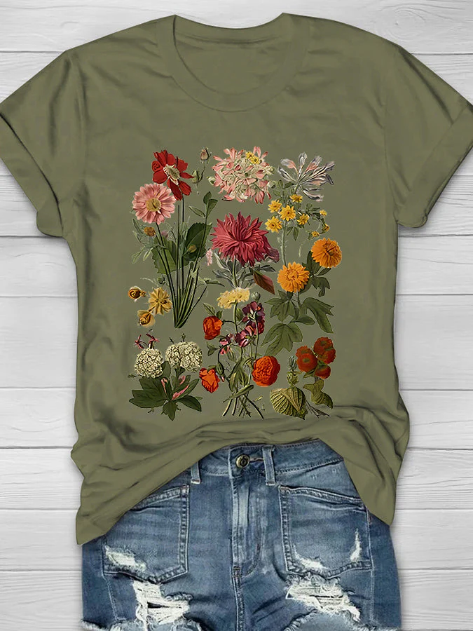 Vintage Garden Flowers Print Women's T-shirt - Image 2
