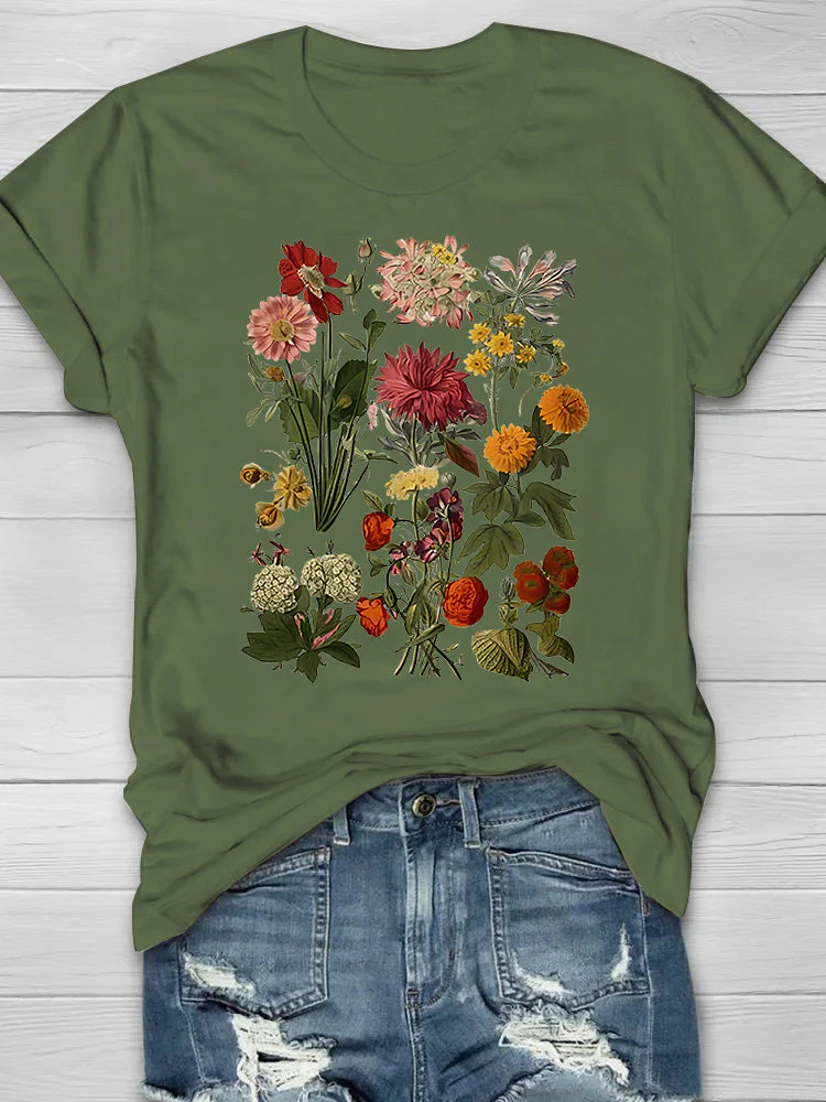 Vintage Garden Flowers Print Women's T-shirt - Image 3