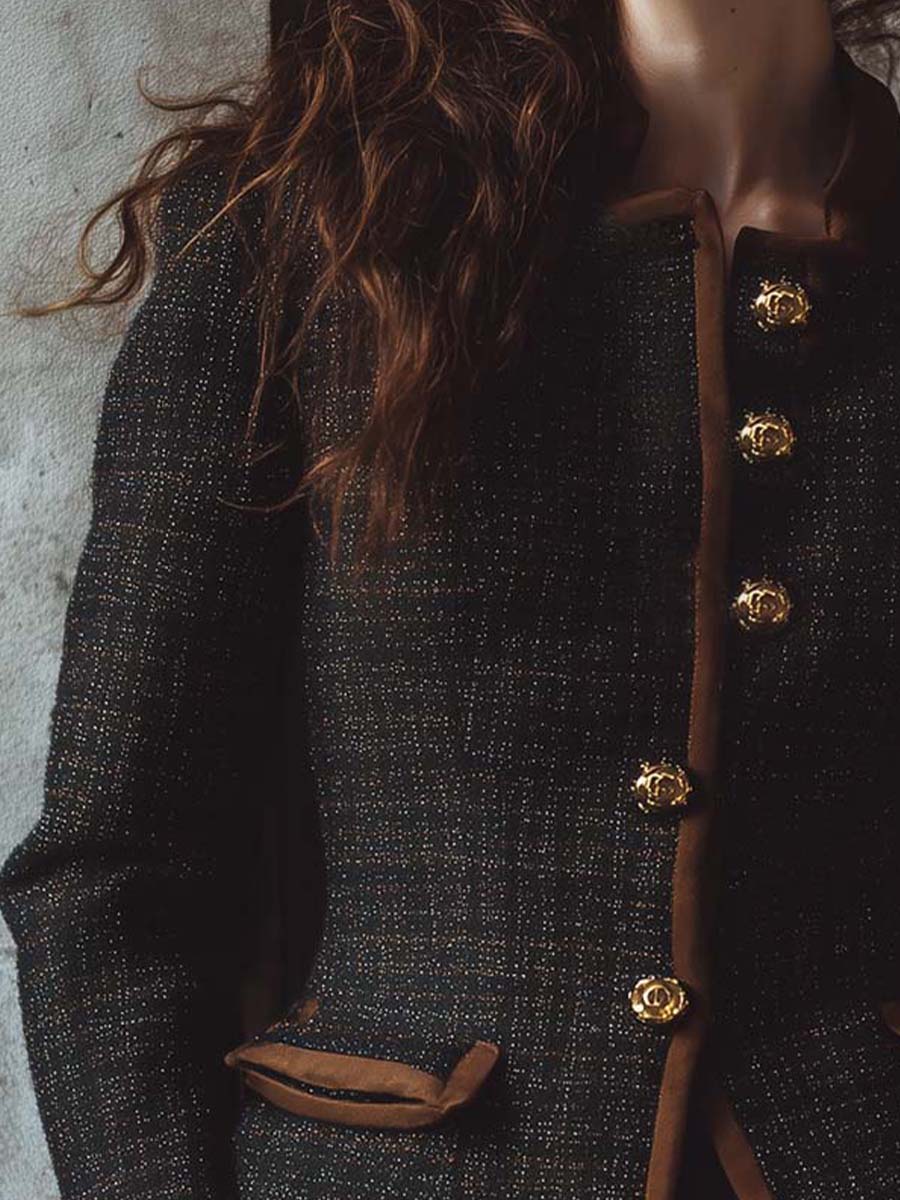 Vintage-Inspired Tweed Jacket With Contrast Trim And Gold Buttons - Image 2