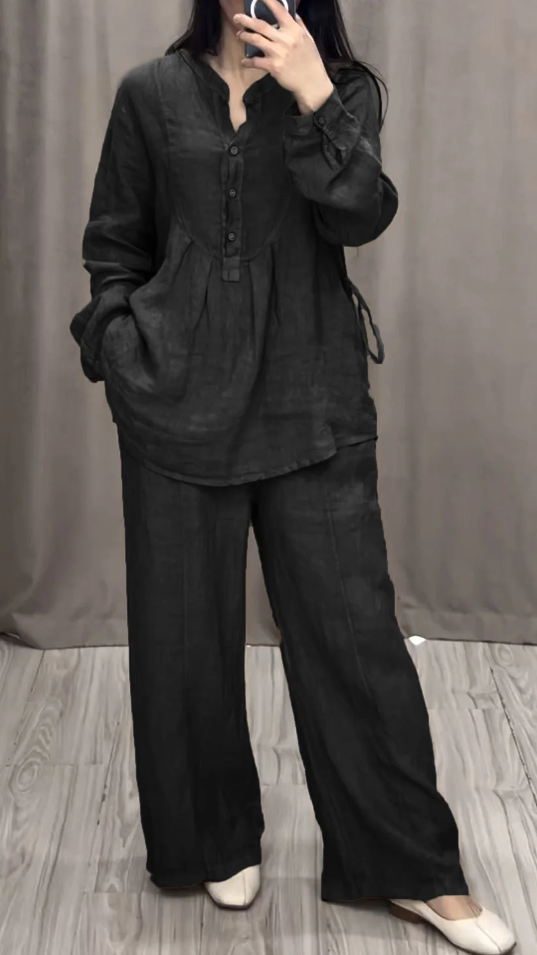 Women Cotton and Linen V-neck Two-piece Suit - Image 5