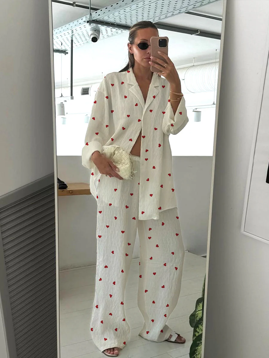 Women's Cute Heart Print Pajamas Set - Image 3
