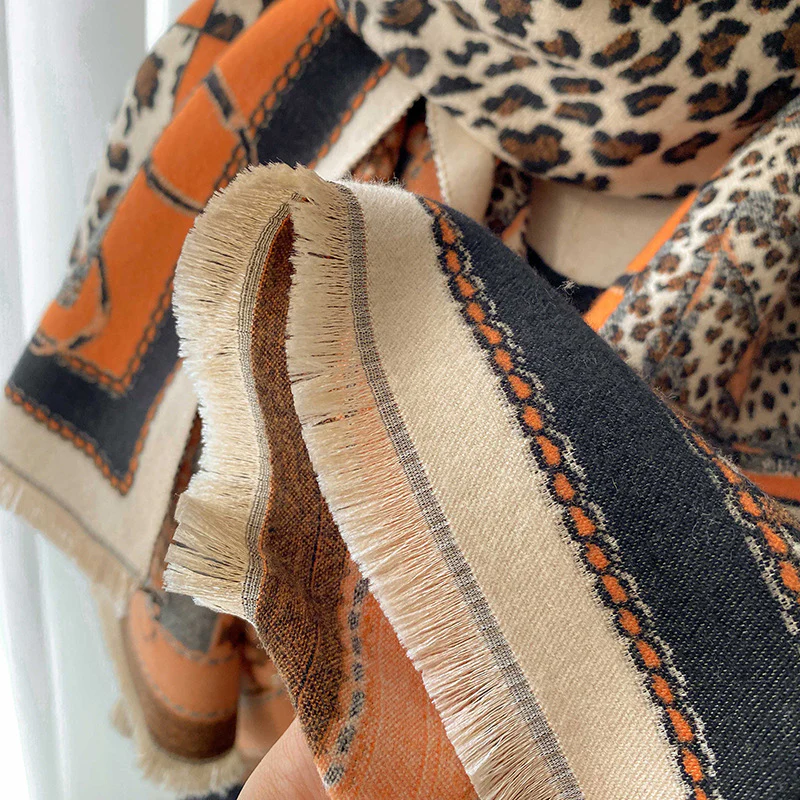 Women's Fashion Leopard Jacquard Scarf - Image 3